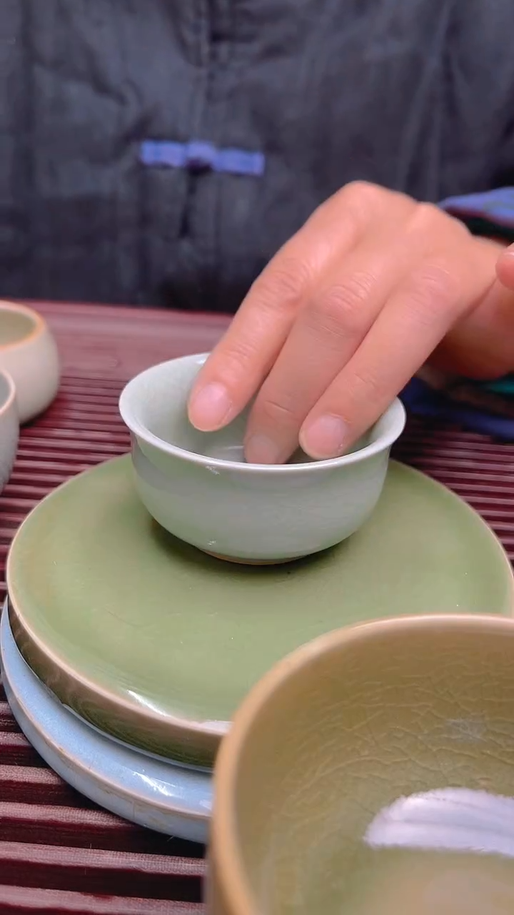 【闪购商品】瓷片原生态原矿粉青杯子