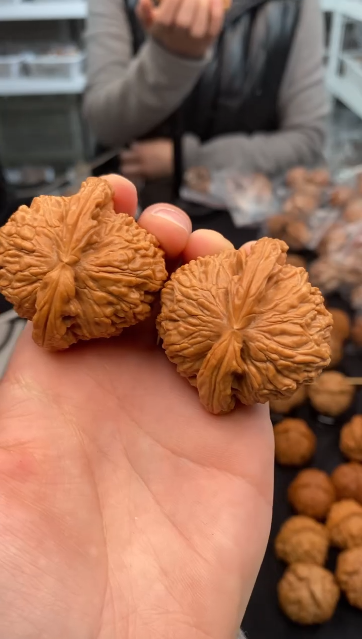 【闪购商品】文玩核桃把件白狮子43-u290