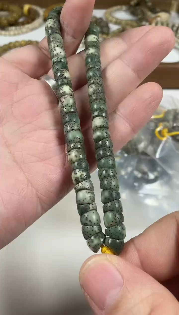 手串星月菩提原生态石玉料直切大肠手持8mm
