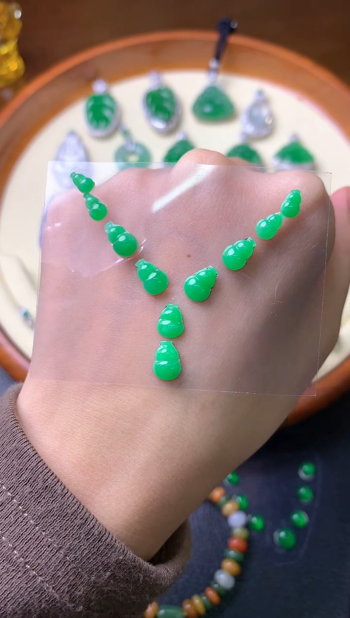 【闪购商品】定制翡翠未镶嵌裸石（镶嵌定制）