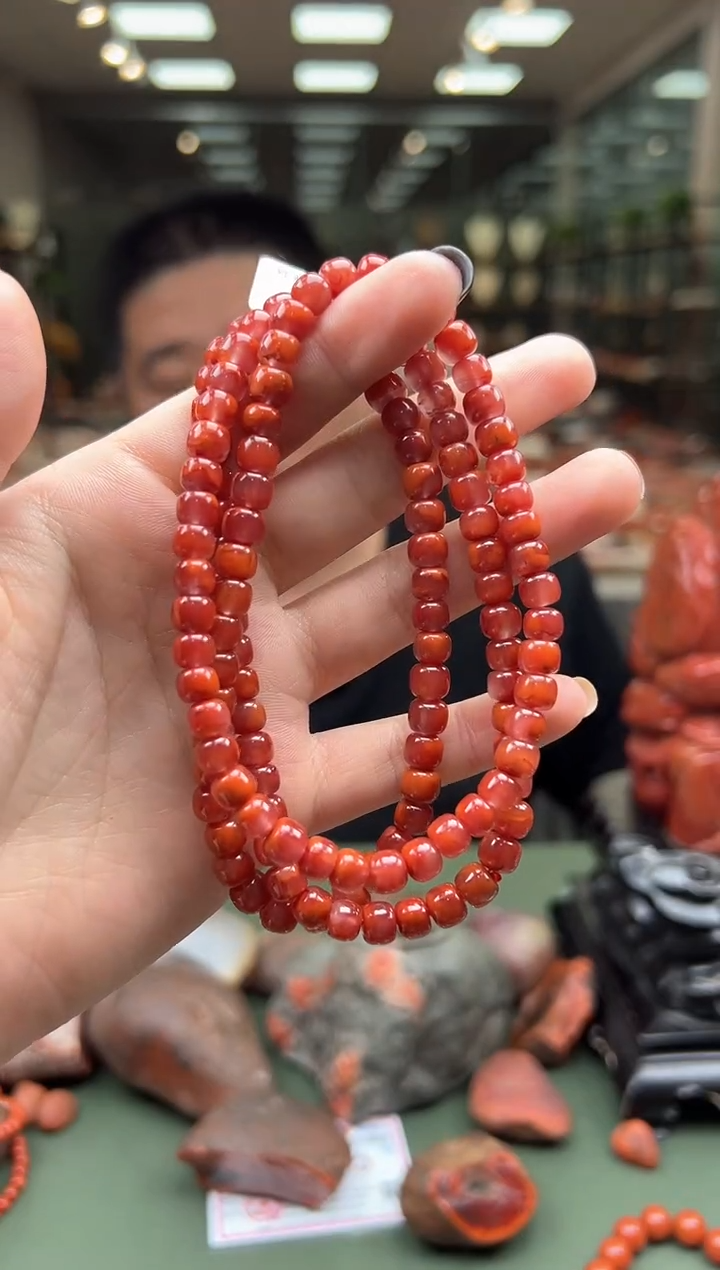 【闪购商品】南红玛瑙手链未镶嵌多圈手串一条约6mm 多样性发货