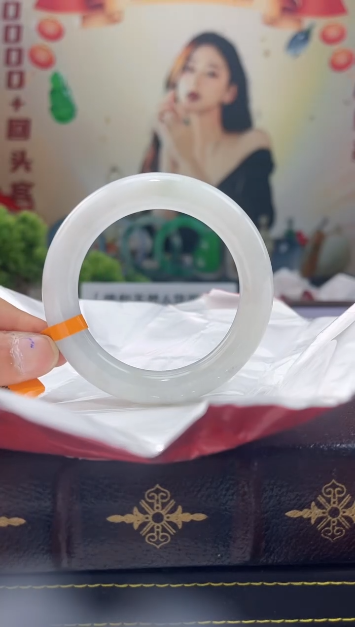 【闪购商品】翡翠手镯未镶嵌手镯11