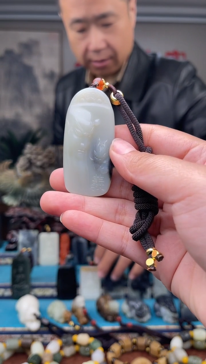 未镶嵌和田玉挂件1