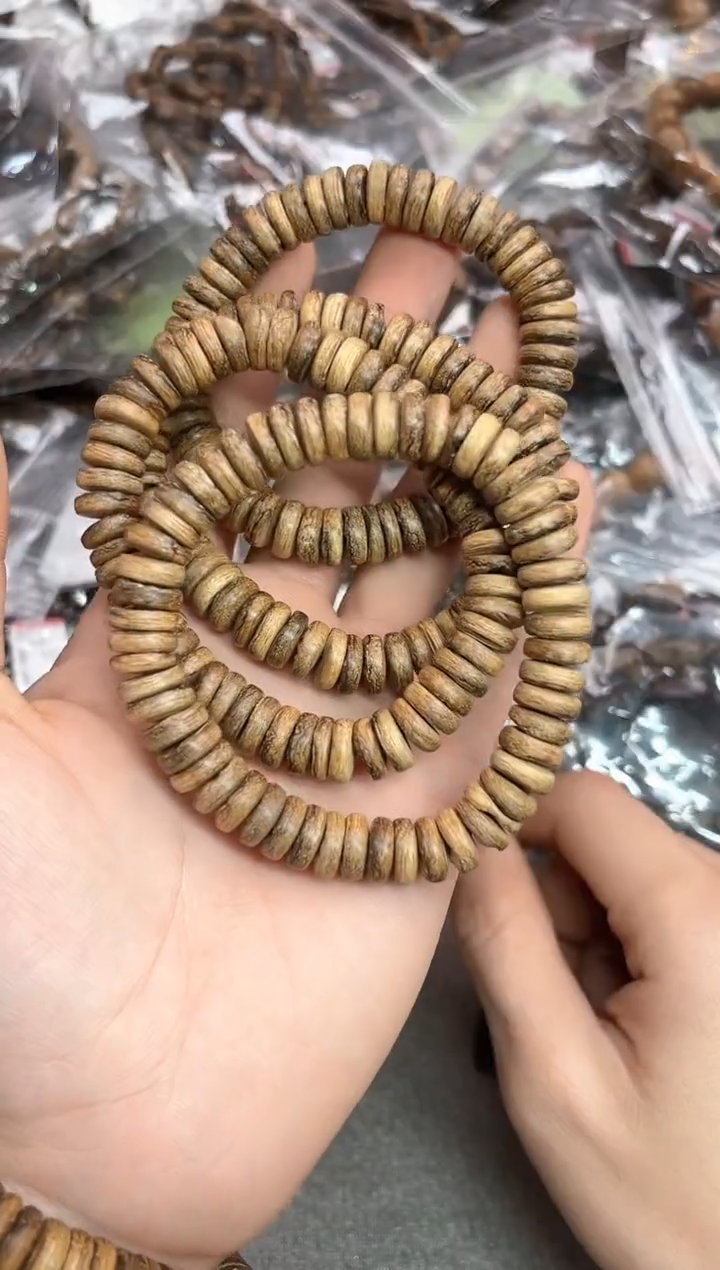 【闪购商品】沉香手串102号达拉干多样性发货1条
