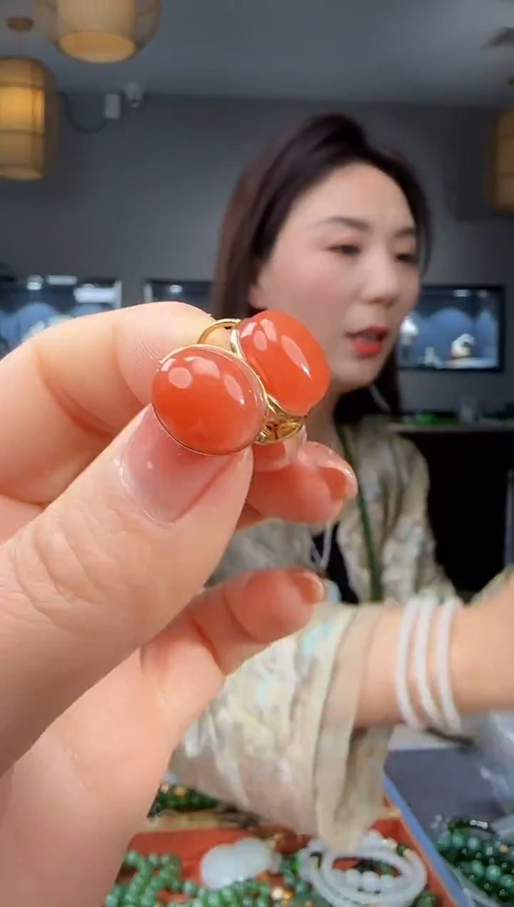 银S925镶嵌南红玛瑙耳饰1