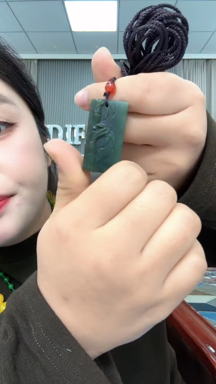 颈饰未镶嵌和田玉2577