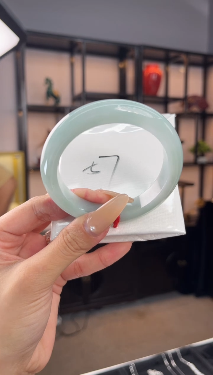 未镶嵌手镯翡翠翡翠手镯