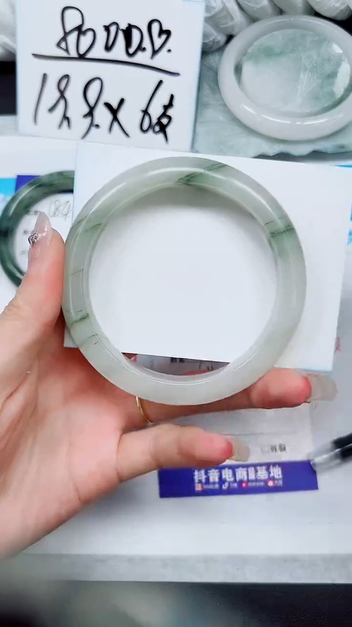 【闪购商品】石英质玉手镯未镶嵌A185-63`64`