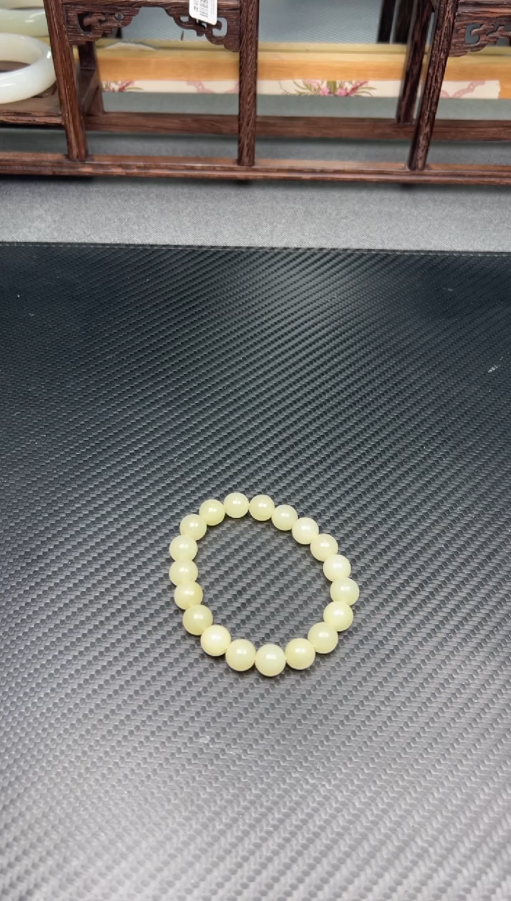 未镶嵌手串和田玉若羌微色差卡10J