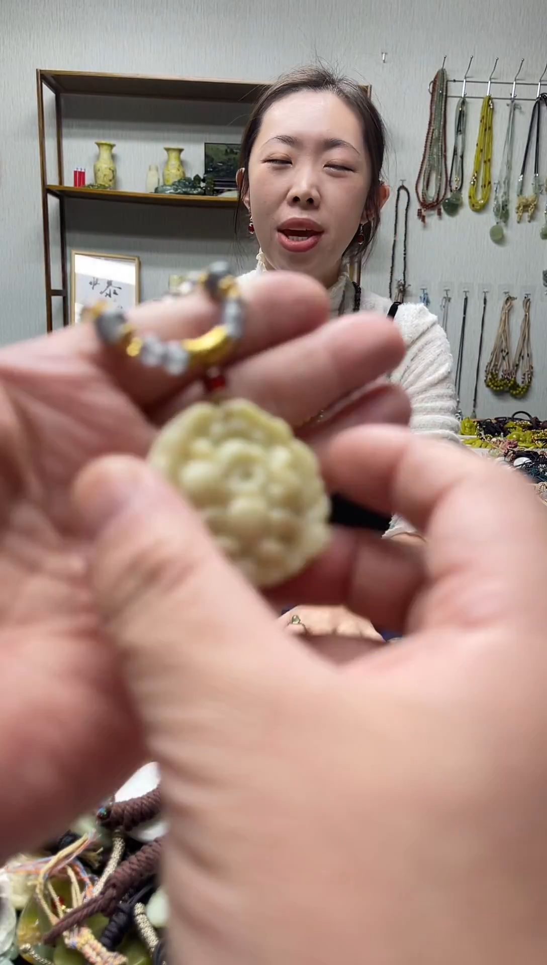 未镶嵌岫玉吊坠`