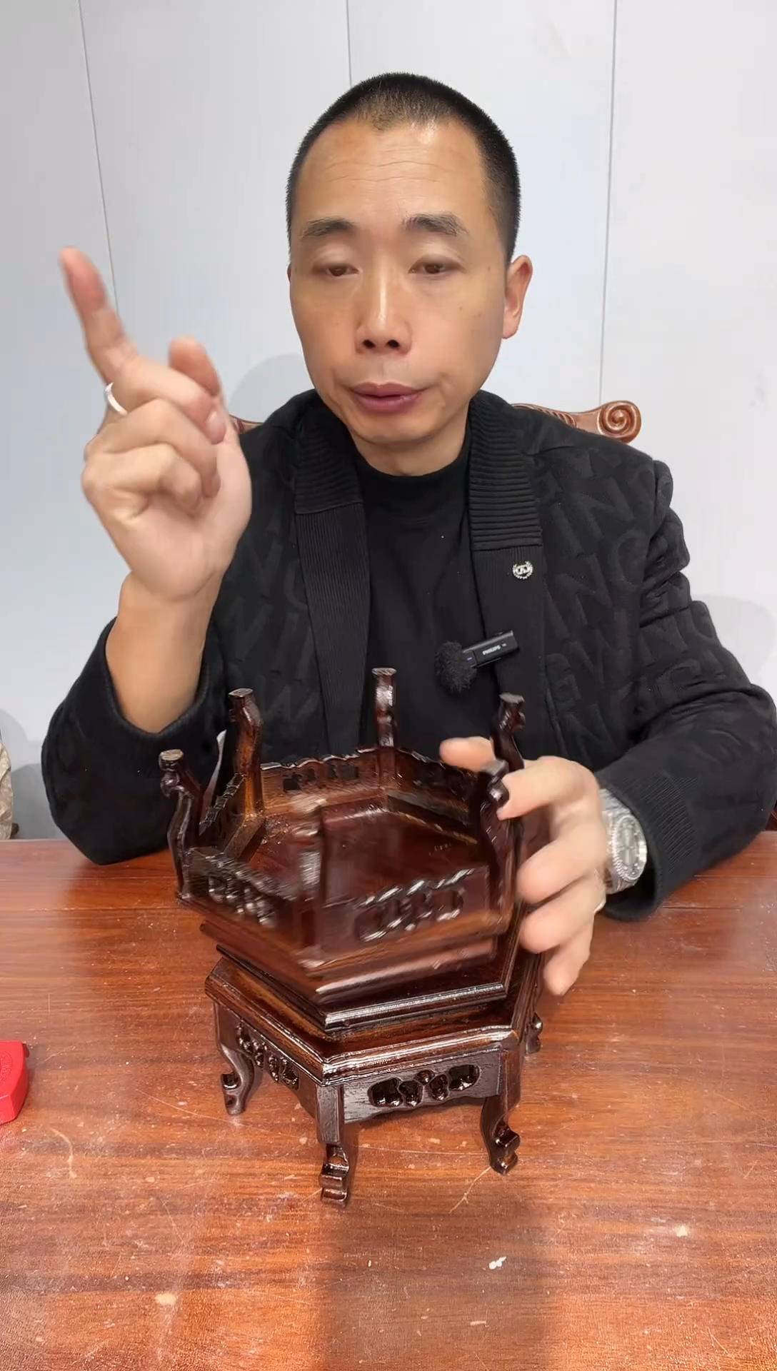 木六角方台14*16*10两个