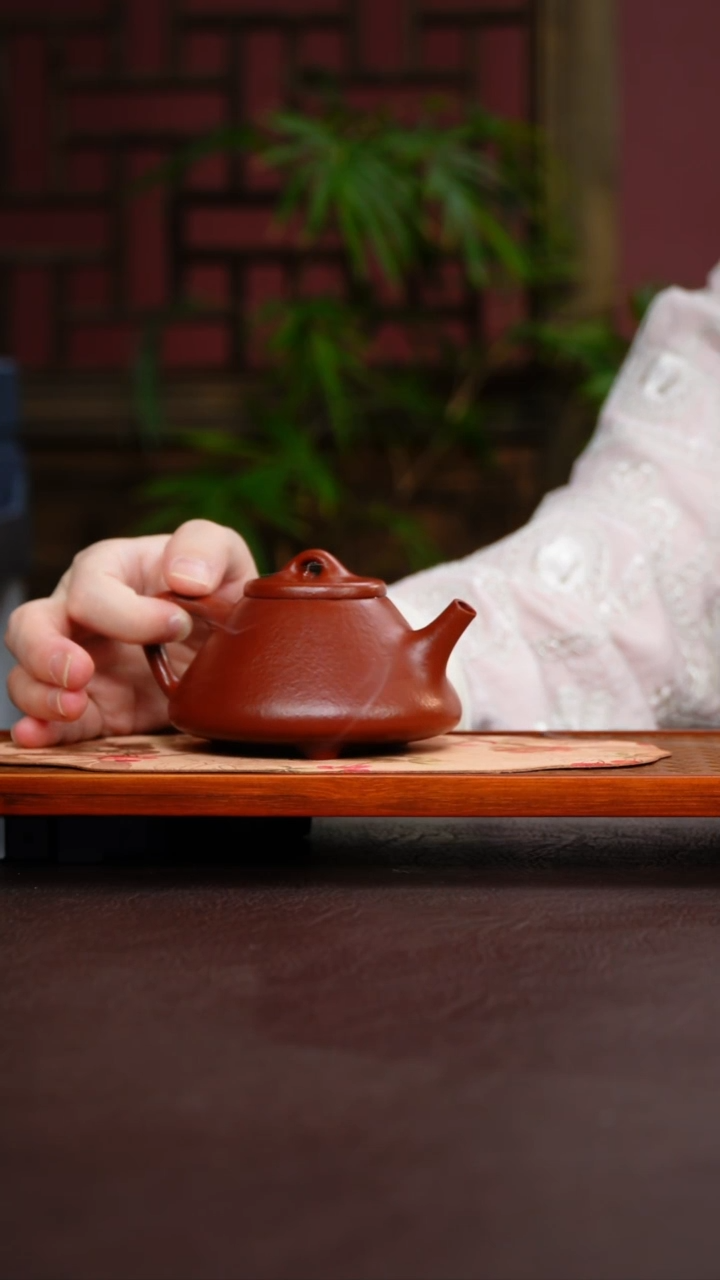 茶壶紫砂子冶石瓢 大红袍 16目 
