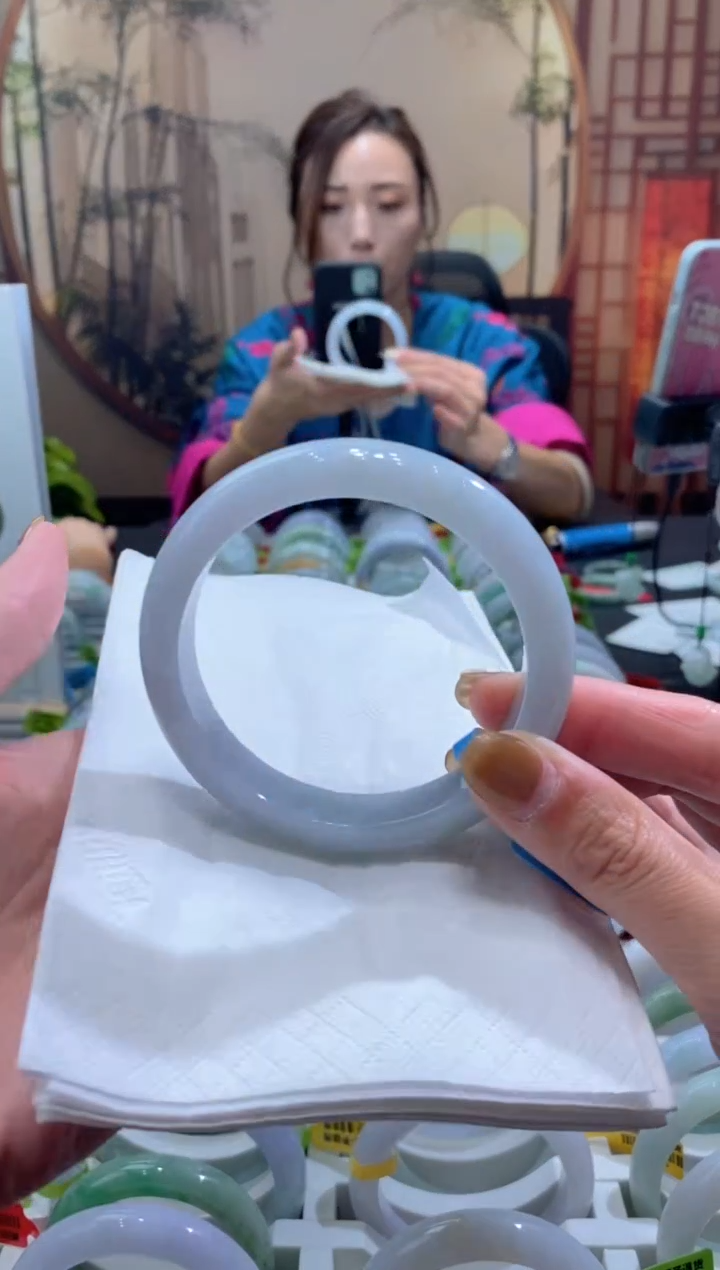 未镶嵌手镯翡翠000071533