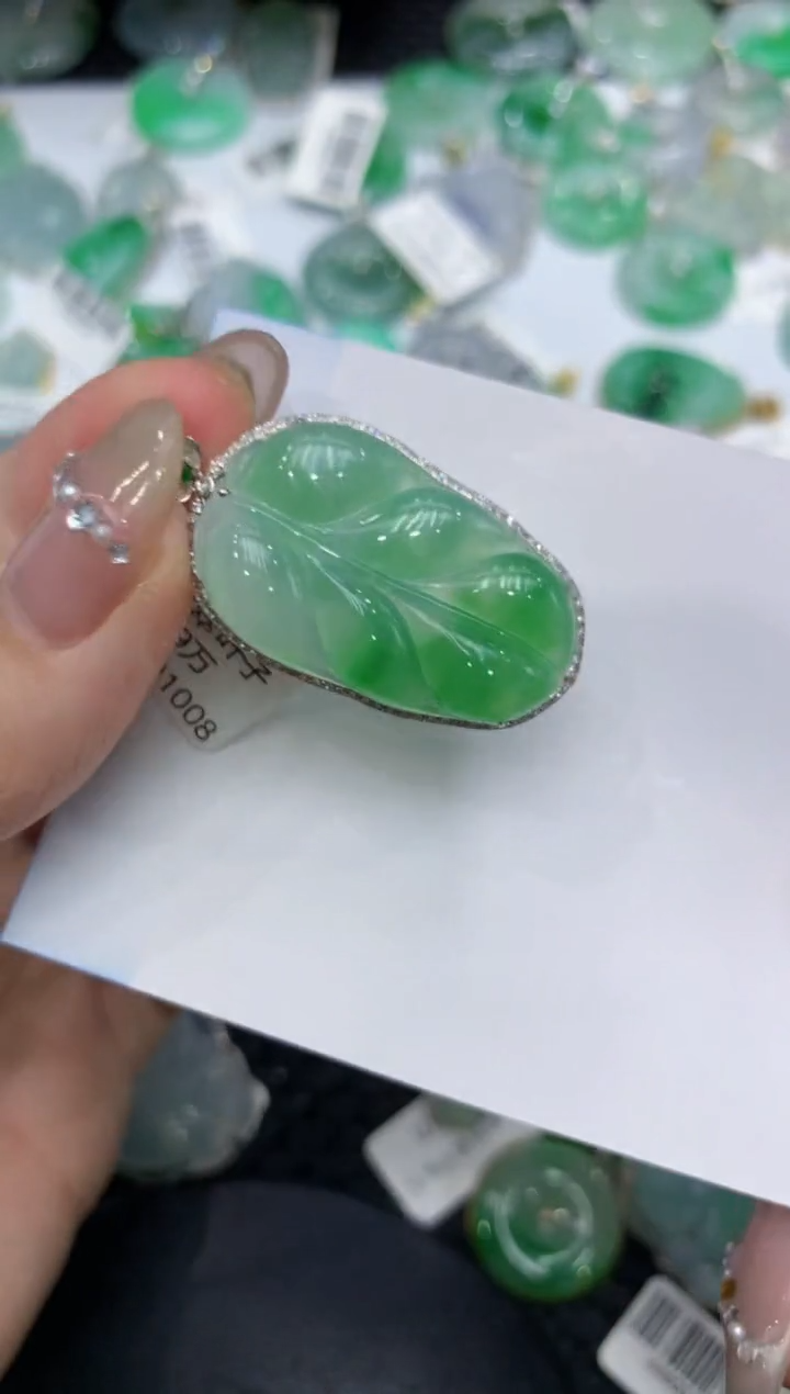 【闪购商品】翡翠颈饰18K金镶嵌222222222