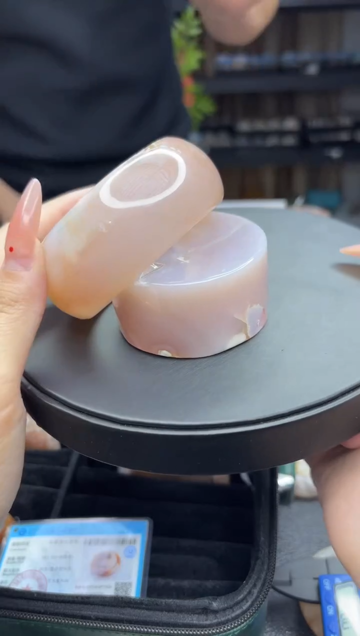 【闪购商品】石英质玉手镯未镶嵌175（64圈赠送镯心）