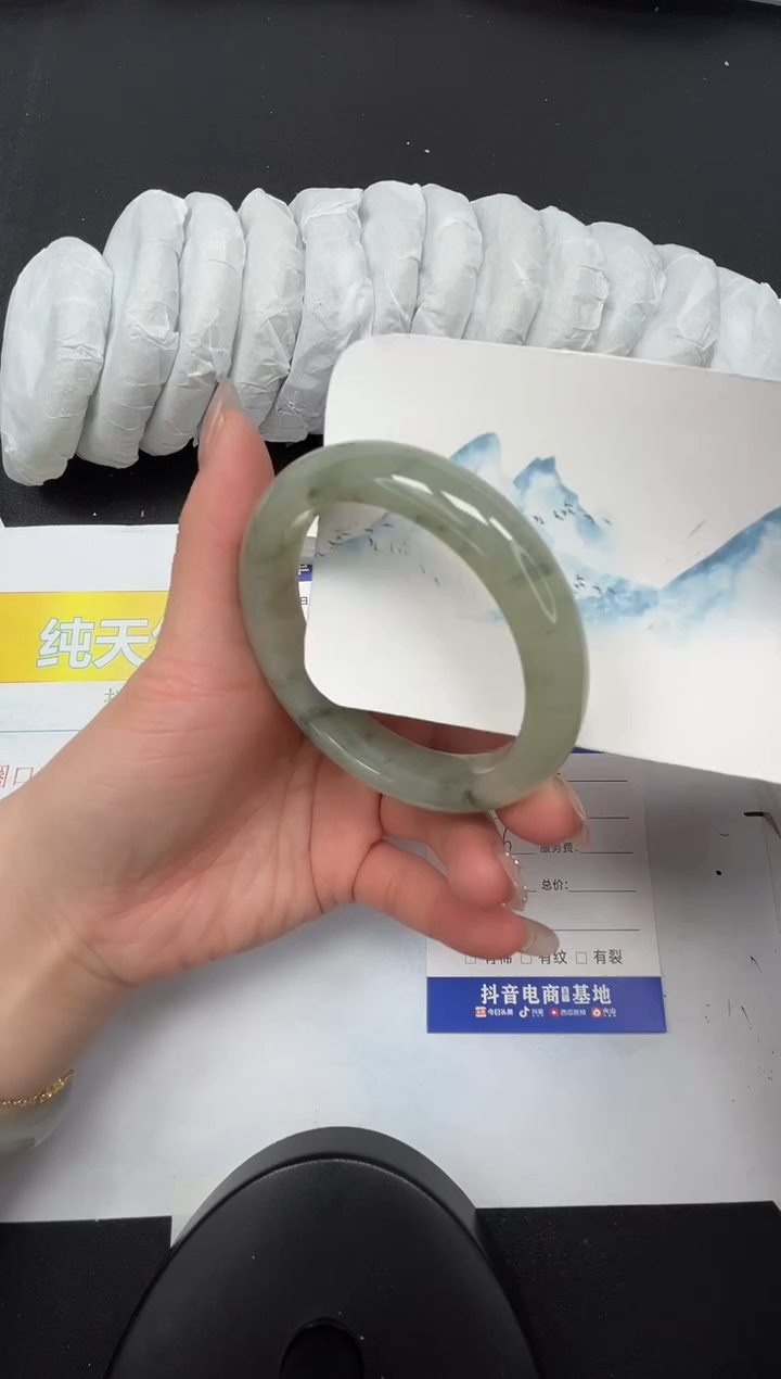 【闪购商品】石英质玉手镯未镶嵌31-56