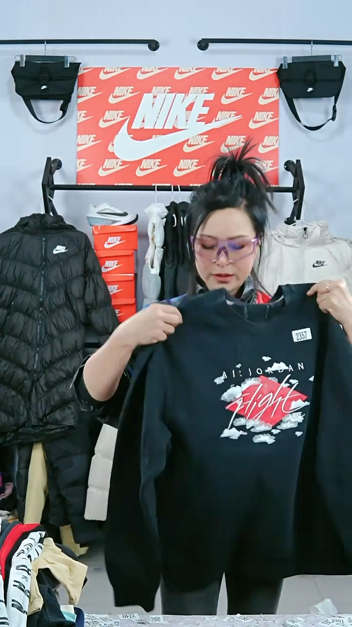 1958闪购编码运动衣以直播间过品为准尺码XL