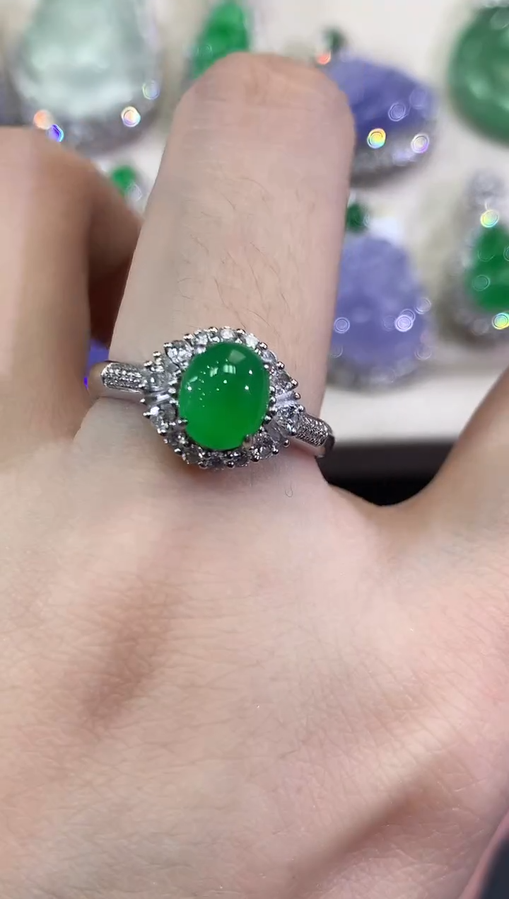 【闪购商品】翡翠戒指18K金镶嵌B161   