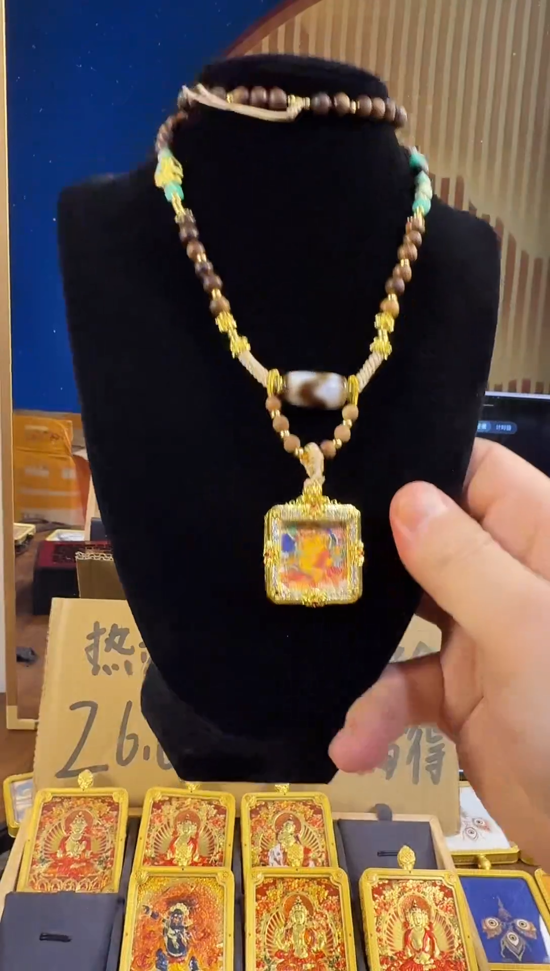吊坠手绘唐卡666