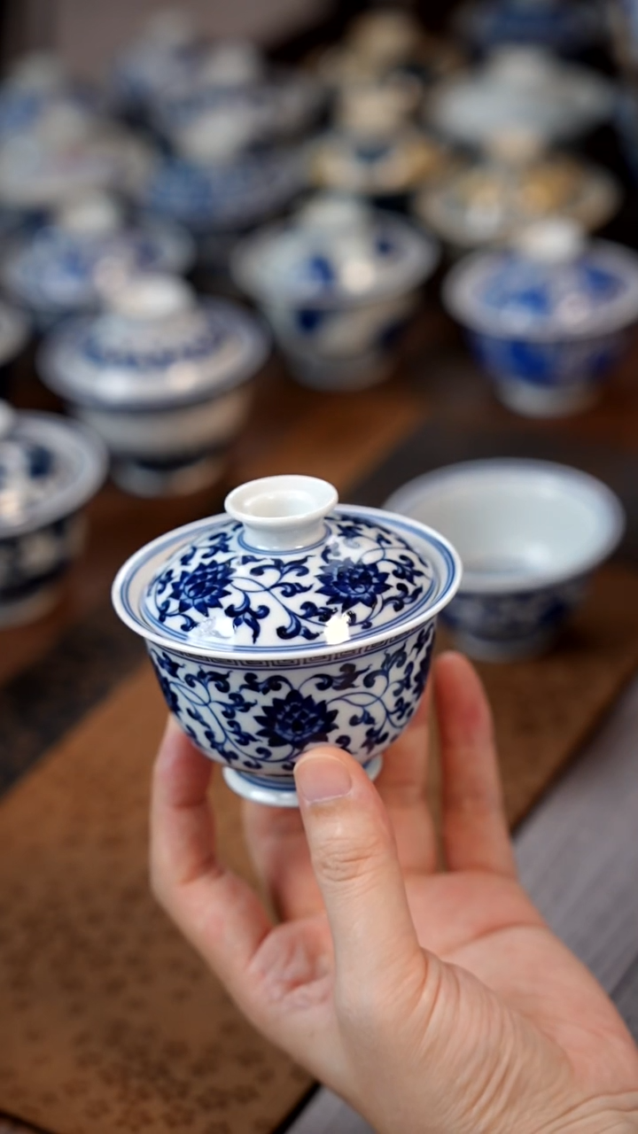 春风缠枝盖碗111111