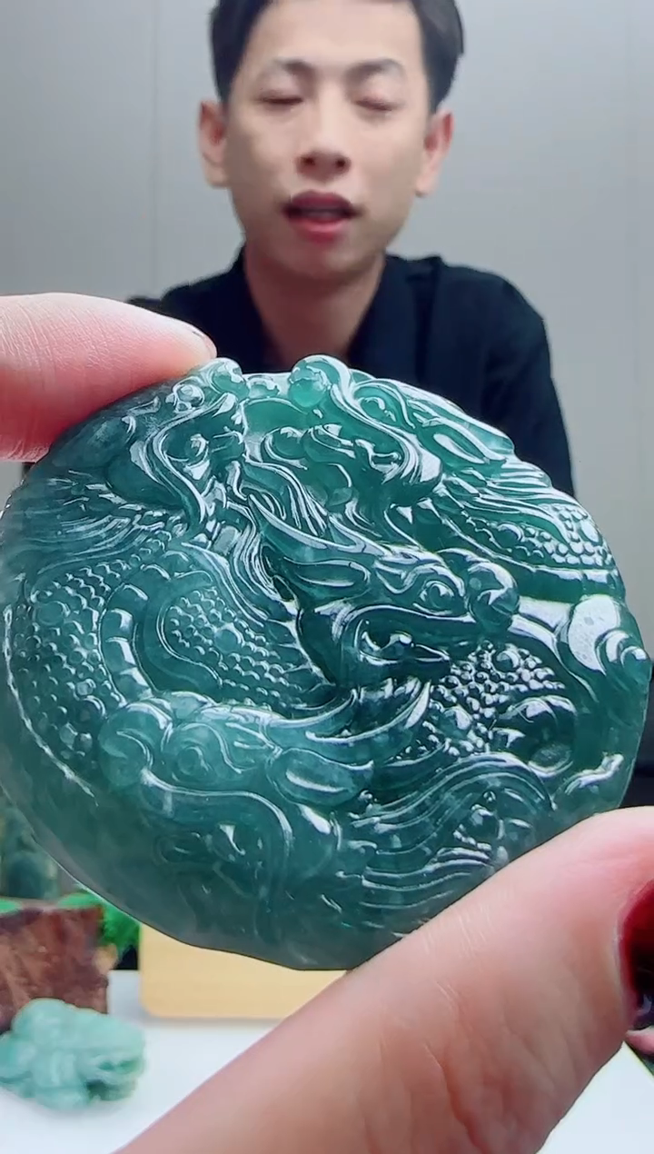 颈饰未镶嵌翡翠天然A货翡翠  多样性发其一