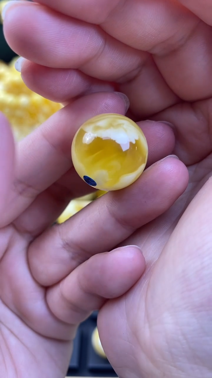 【闪购商品】未镶嵌琥珀裸石月.24/卡20