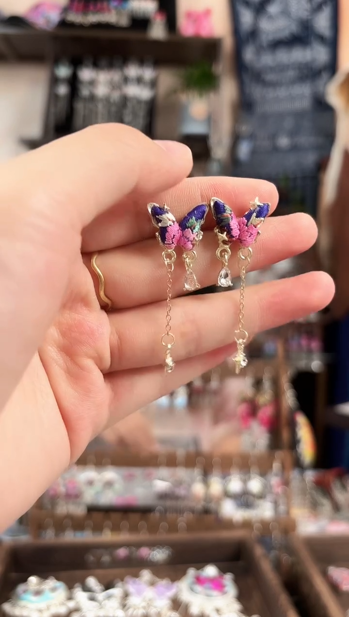 织绣民族风非遗老绣饰品837