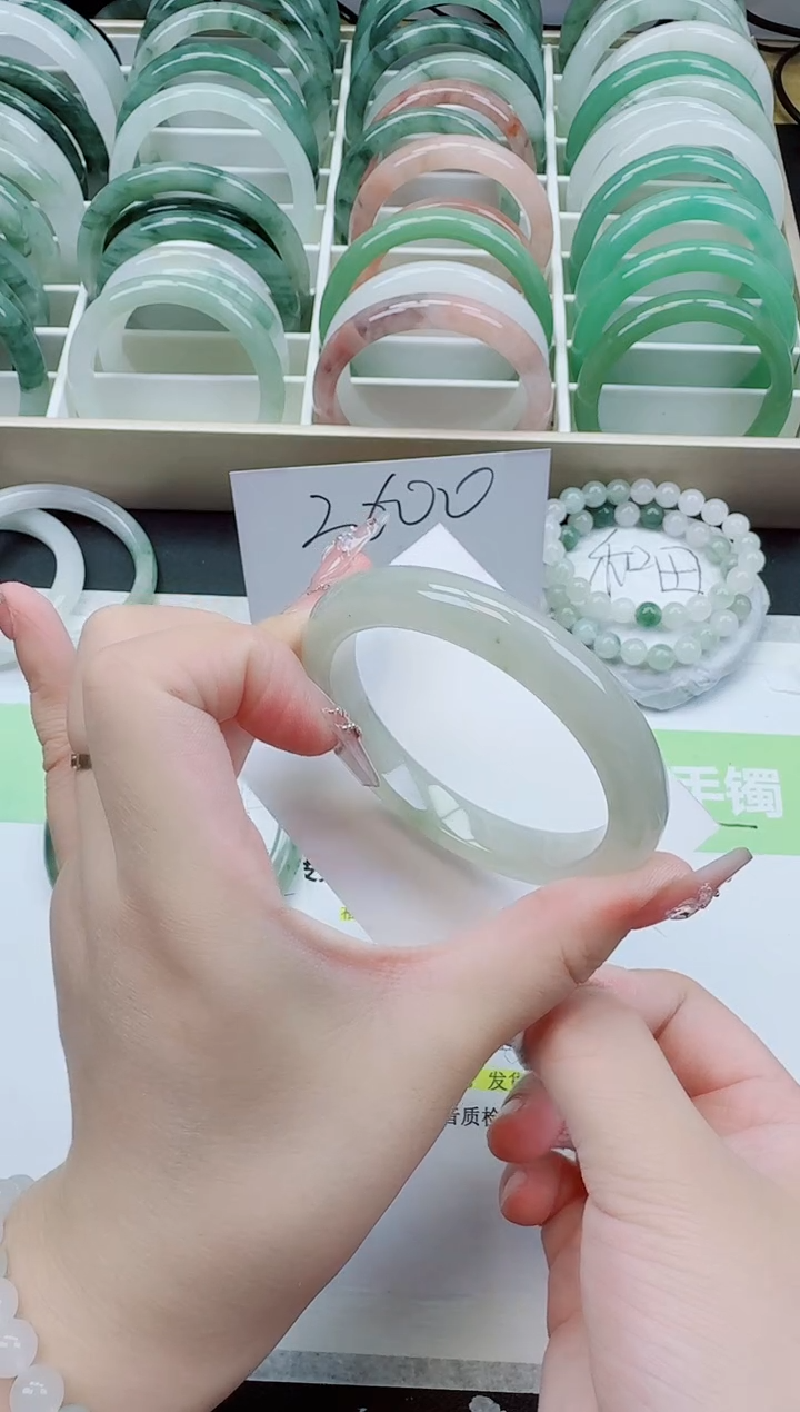 【闪购商品】石英质玉手镯未镶嵌176/56-57圈