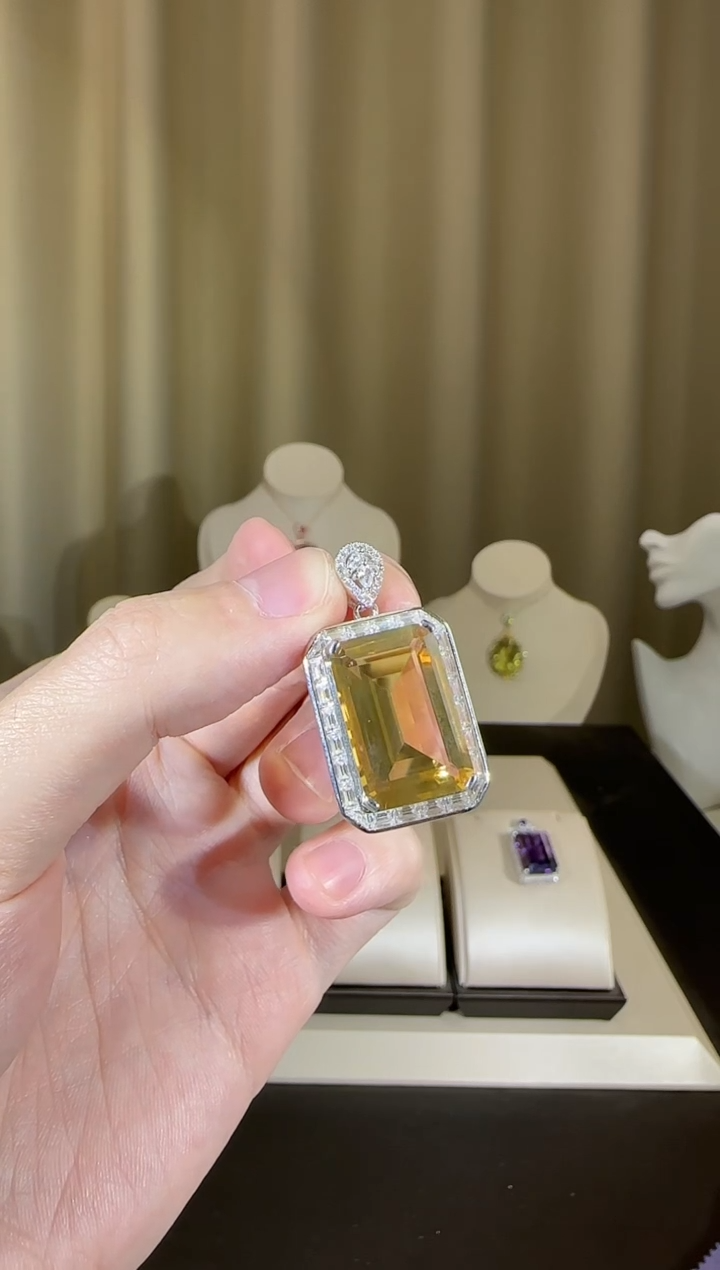 【闪购商品】黄晶颈饰银S925镶嵌14*21mm