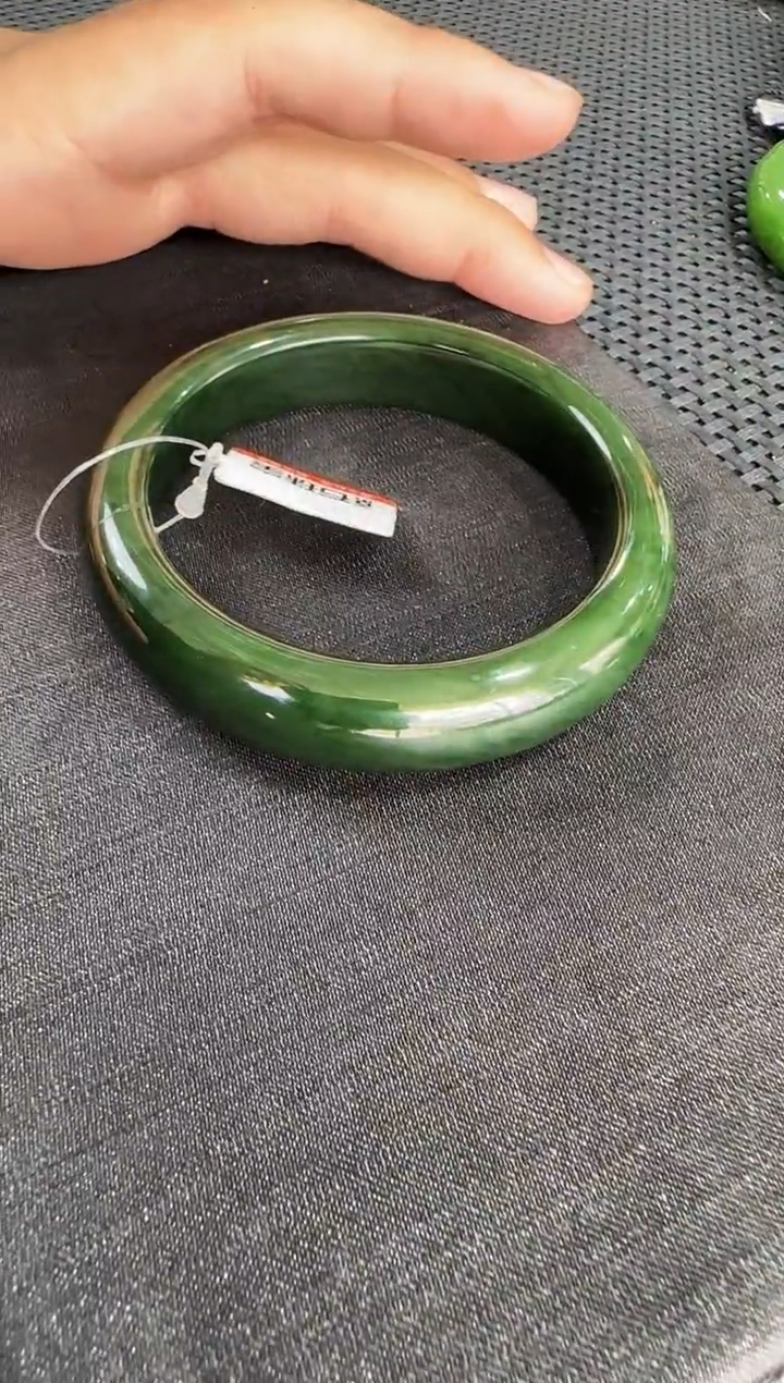 【闪购商品】和田玉手镯未镶嵌宽版60-61圈口