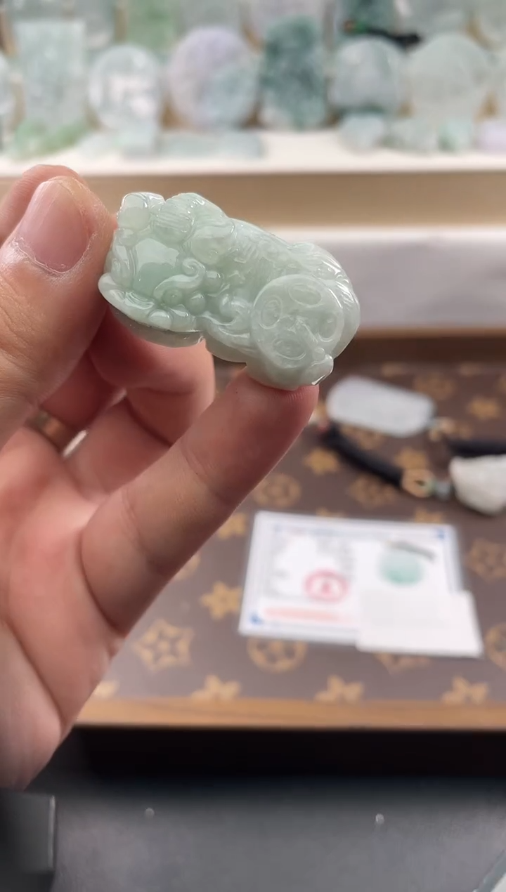 颈饰未镶嵌翡翠....9/28/.64