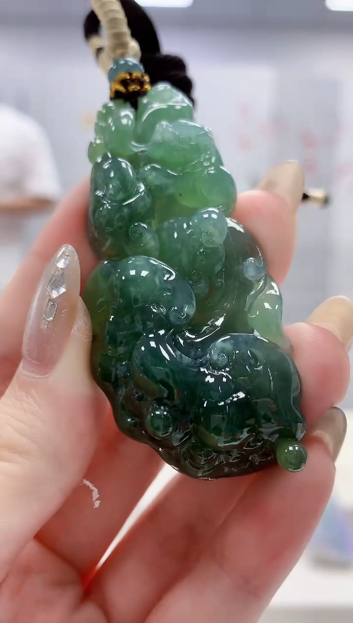 未镶嵌定制翡翠4898jw-毛货挂件113
