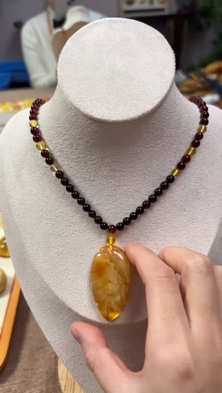 【闪购商品】蜜蜡裸石未镶嵌套装