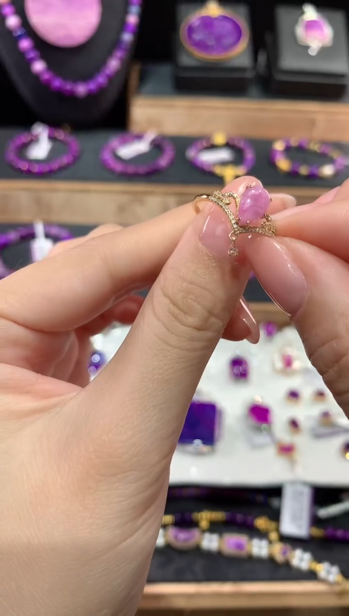 苏纪石（舒俱来）18K金镶嵌.戒指