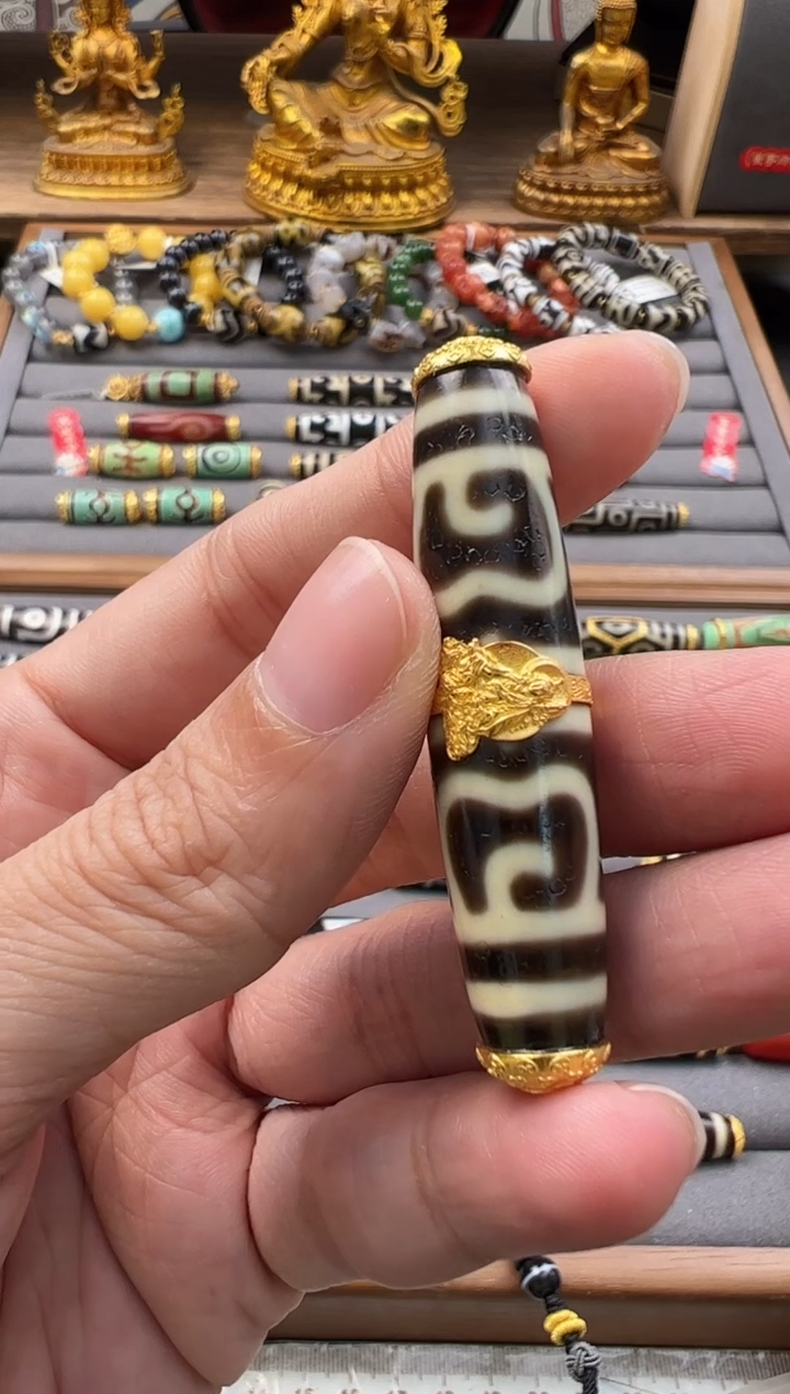 【闪购商品】玛瑙挂件18K金镶嵌吊坠