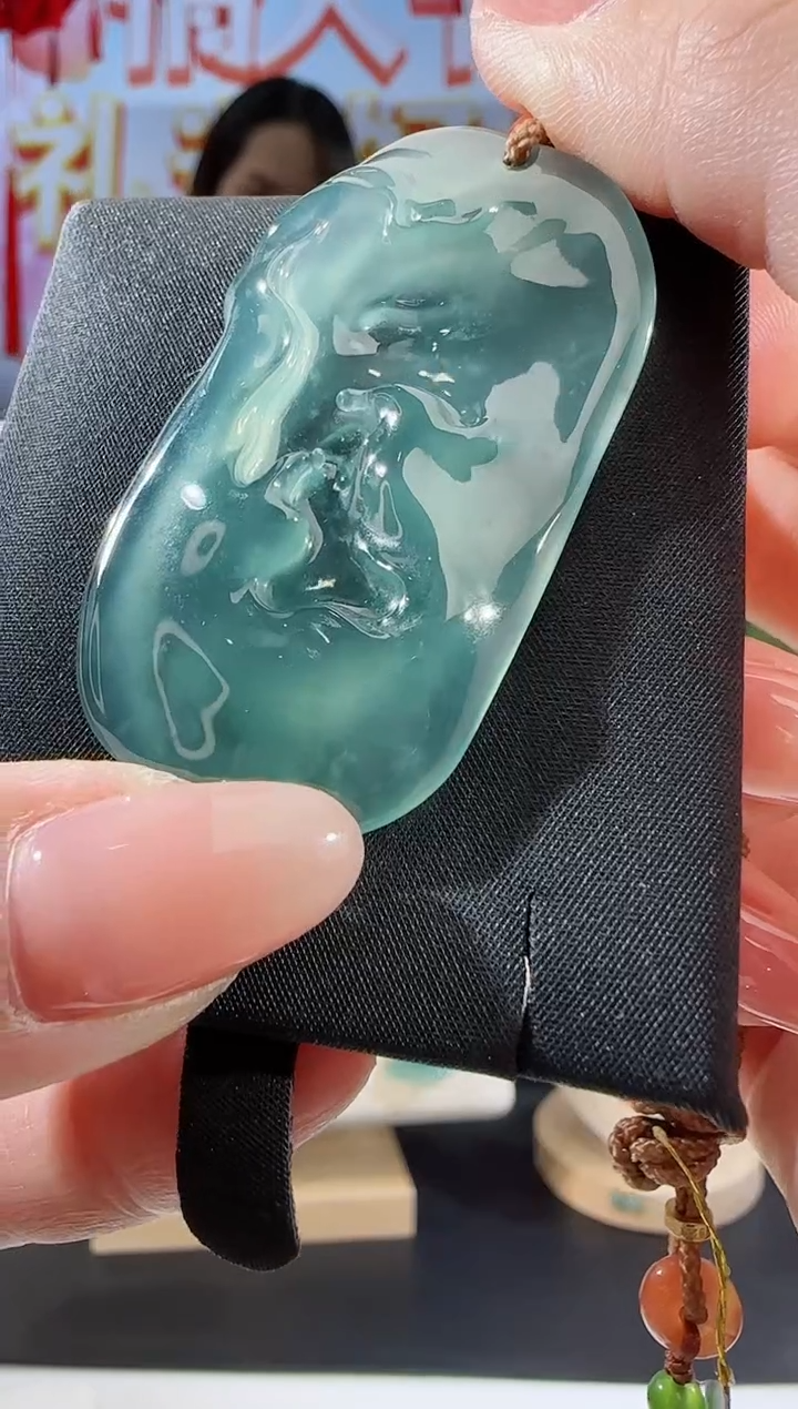 【闪购商品】翡翠吊坠(不含链)未镶嵌悟道