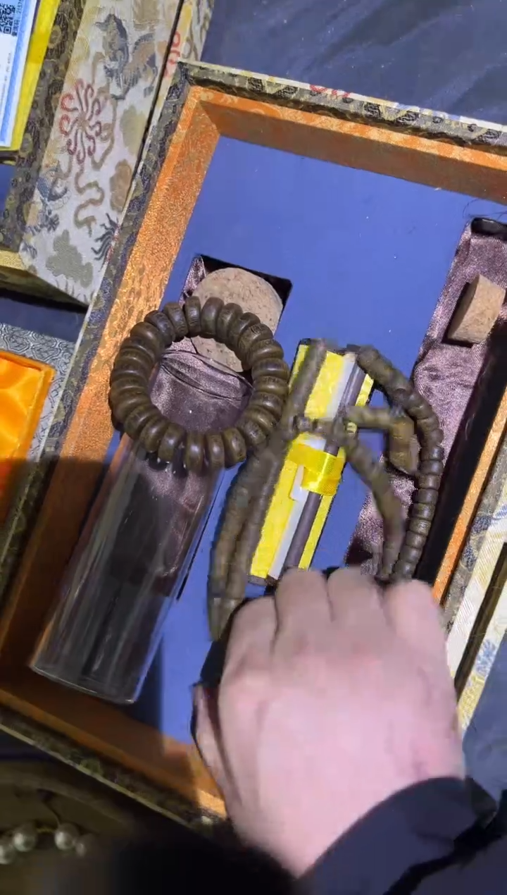 【闪购商品】滴血莲花菩提吊坠1