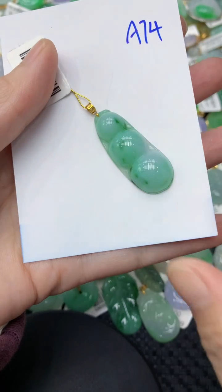 【闪购商品】翡翠颈饰18K金镶嵌1111111111