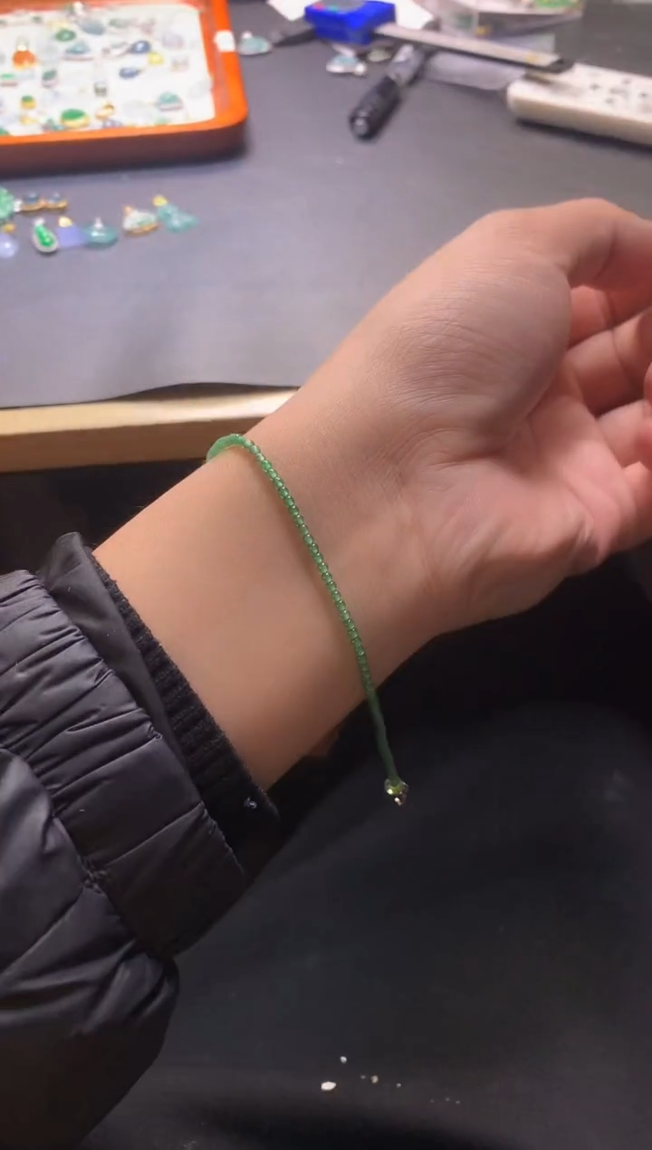 【闪购商品】翡翠吊坠(不含链)未镶嵌1