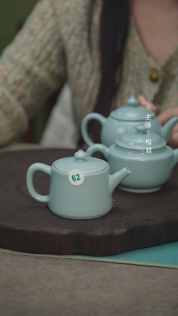 【闪购商品】62-1井栏壶-汝瓷王国奇章款微瑕-眉