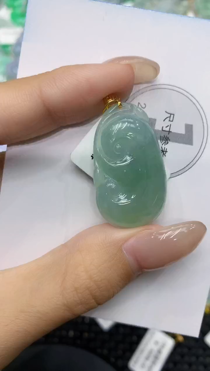翡翠18K金镶嵌颈饰111111111111