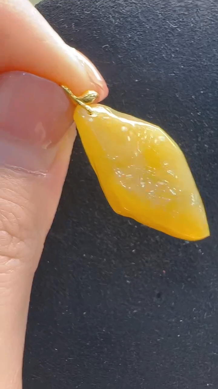 【闪购商品】翡翠吊坠(不含链)18K金镶嵌多样性发货拍一发一