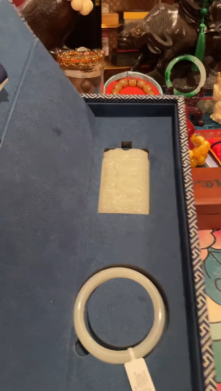 一一一一一一188两个白