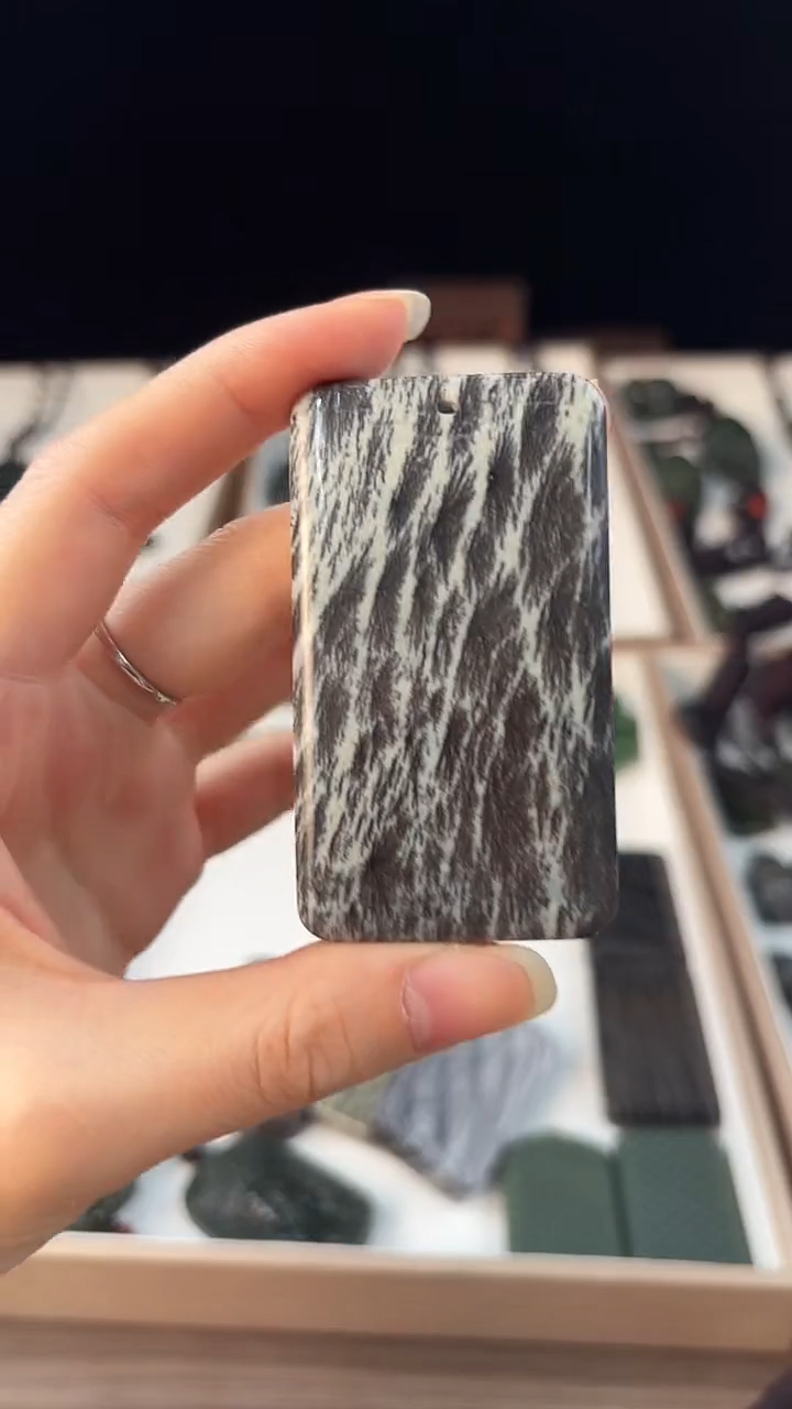 颈饰未镶嵌和田玉青花无事牌