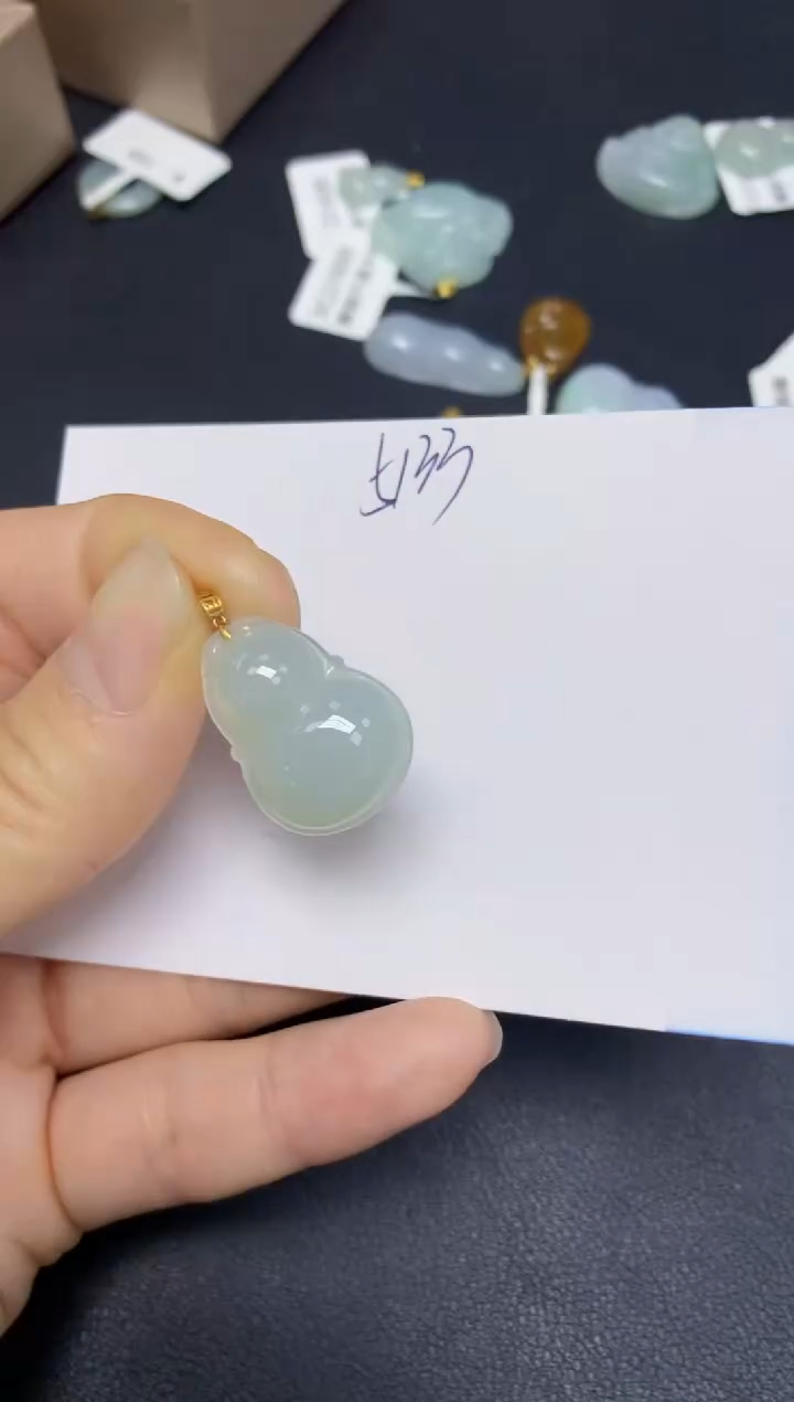 【闪购商品】翡翠挂件18K金镶嵌 天然翡翠A货