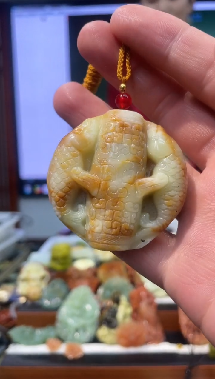 【闪购商品】岫玉吊坠未镶嵌·