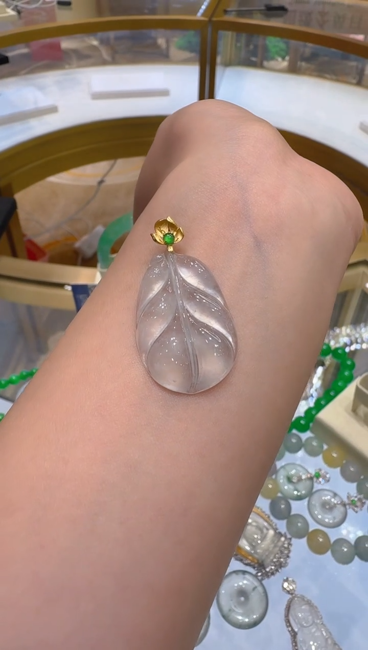 吊坠(不含链)18K金镶嵌翡翠多样性团购发一件