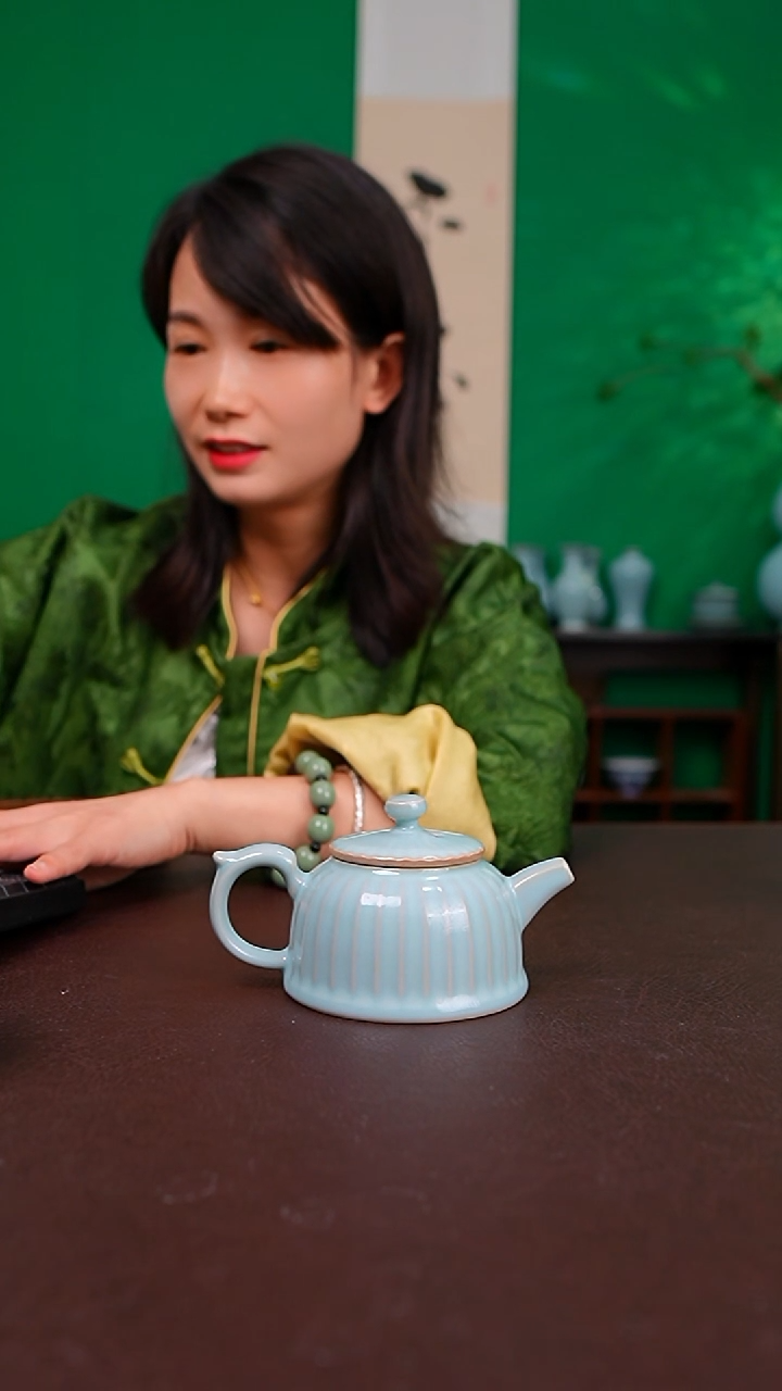 天青青莲壶不完美 简装