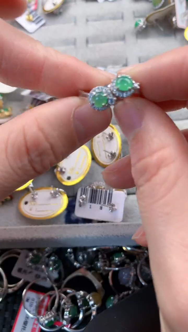 银S925镶嵌戒指翡翠888   2