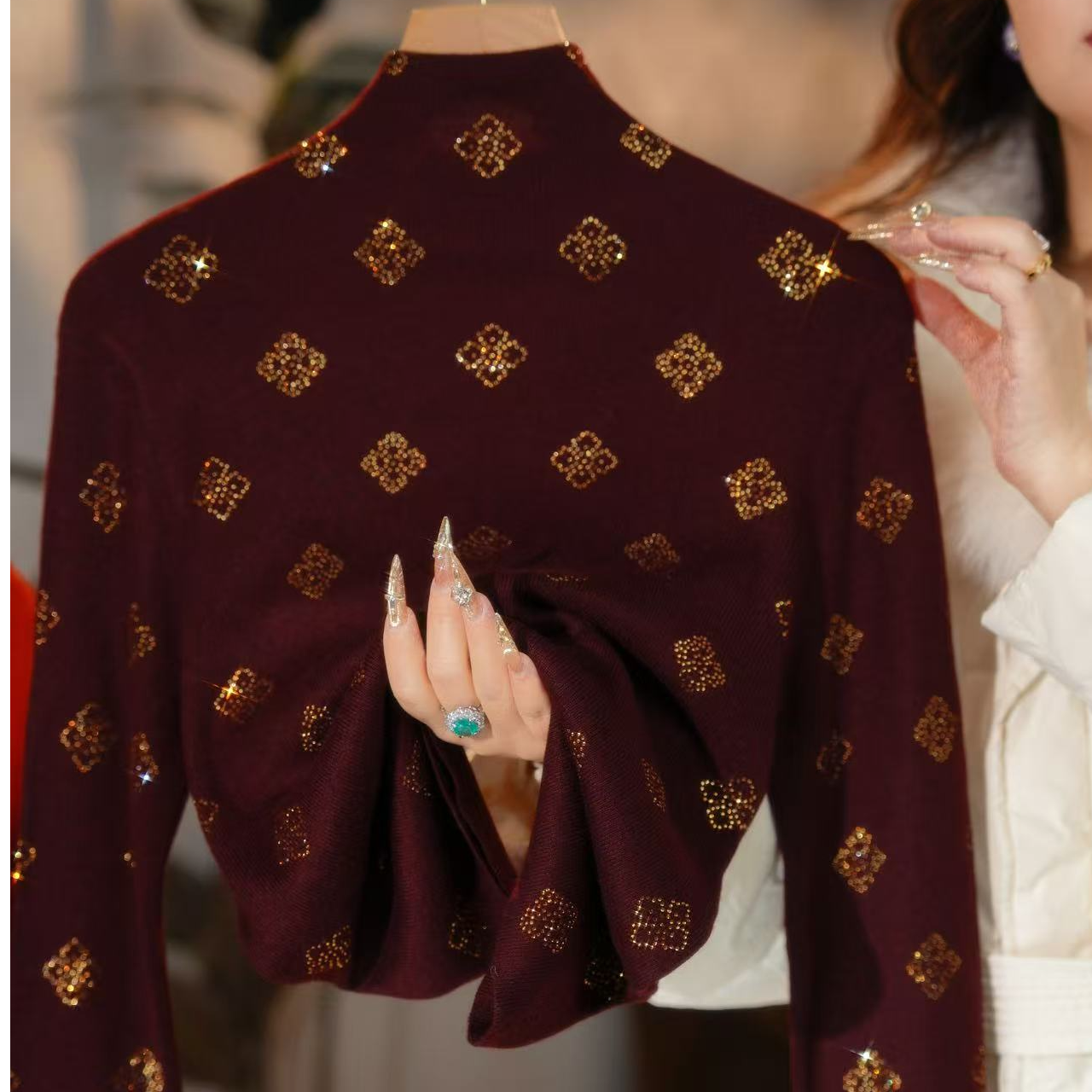 2293 -大鹏（四叶星光)2025新款百搭高领烫钻重工气质时尚打底衫